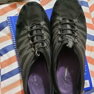 Skechers breathe-easy envy. Men